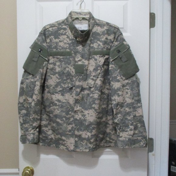 Military Camoflauge Jacket sz M Green Beige Ripstop Hunting Paintball - Picture 1 of 10